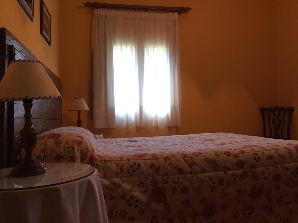 Casa Rural Sierra De Tormantos Guijo de Santa Barbara ภายนอก รูปภาพ